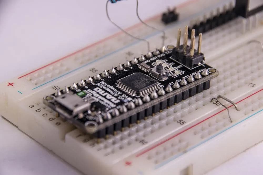 Jak skonfigurować i używać Arduino Nano v3? Kompletny przewodnik Jak skonfigurować i używać Arduino Nano v3? Kompletny przewodnik